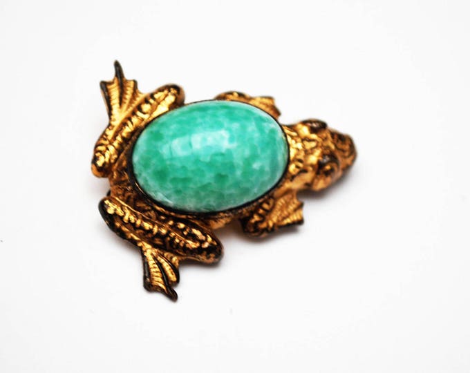 Frog Brooch - Green Peking glass - gold filled - Art Glass figurine vintage pin