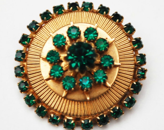 Coro Rhinestone Brooch - Green Glass - Gold round Disk - Atomic - mid Century pin