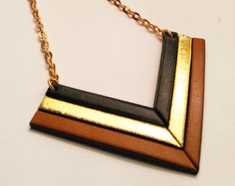 camel leather black and gold necklace