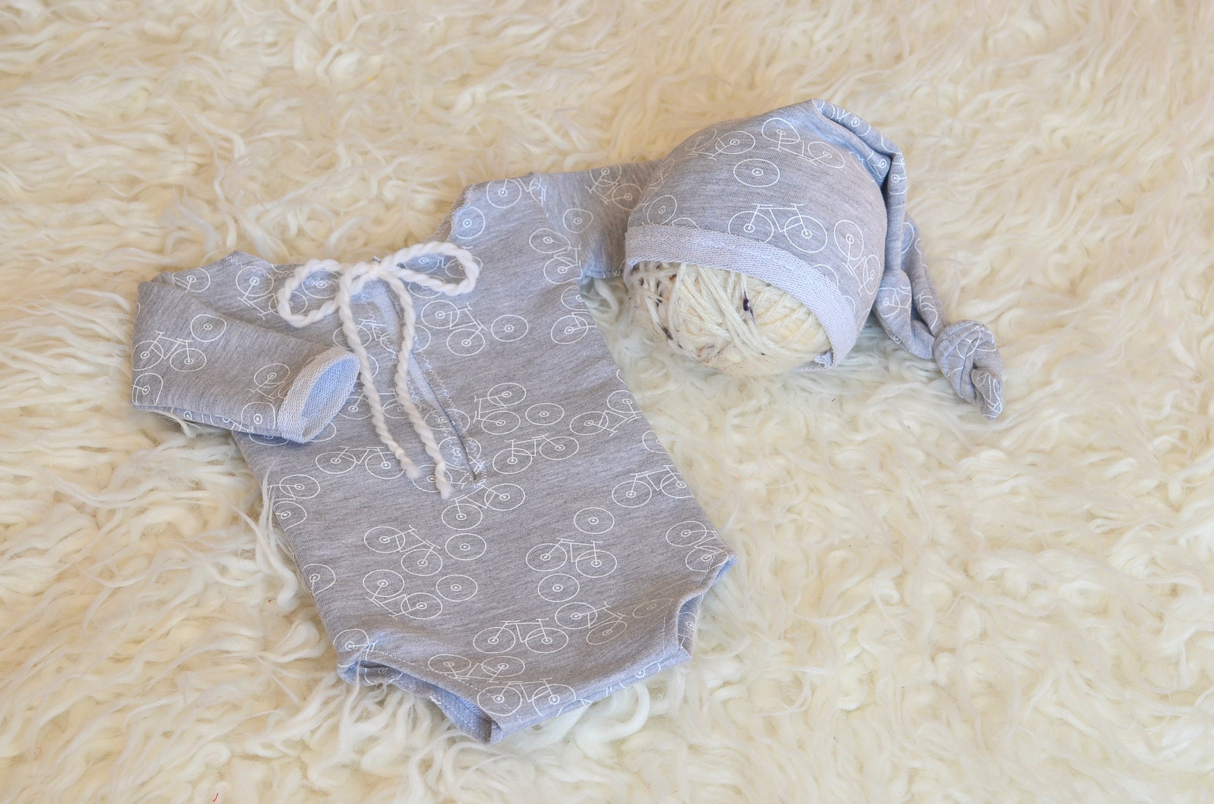 Newborn long sleeve romper and matching sleepy hat Baby Boy