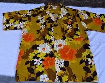 Vintage Hawaiian Barkcloth Shirt Mens Size Large Alu Lole Mustard Yellow Orange Tropical Flowers Hibiscus Luau Wear 1950s Metal Button