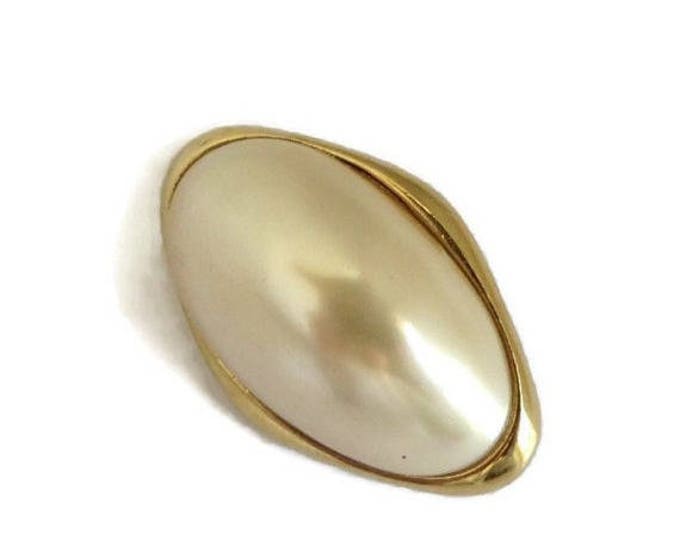 Trifari Faux Pearl Brooch, Vintage Oval Gold Tone Designer Pin