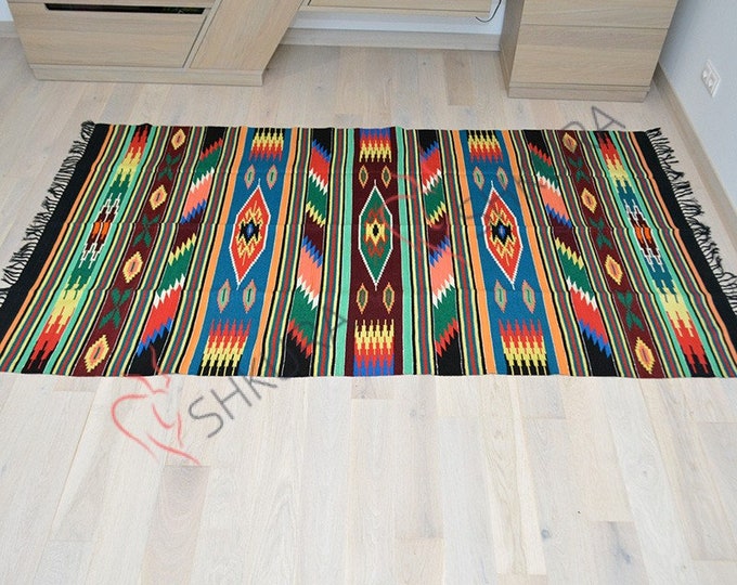 Vintage handwoven wool rug carpet. Moldova carpet- Floral kilim - Romania Kilim Bessarabian Kilim. Vintage Kilim, rose kilim rug.