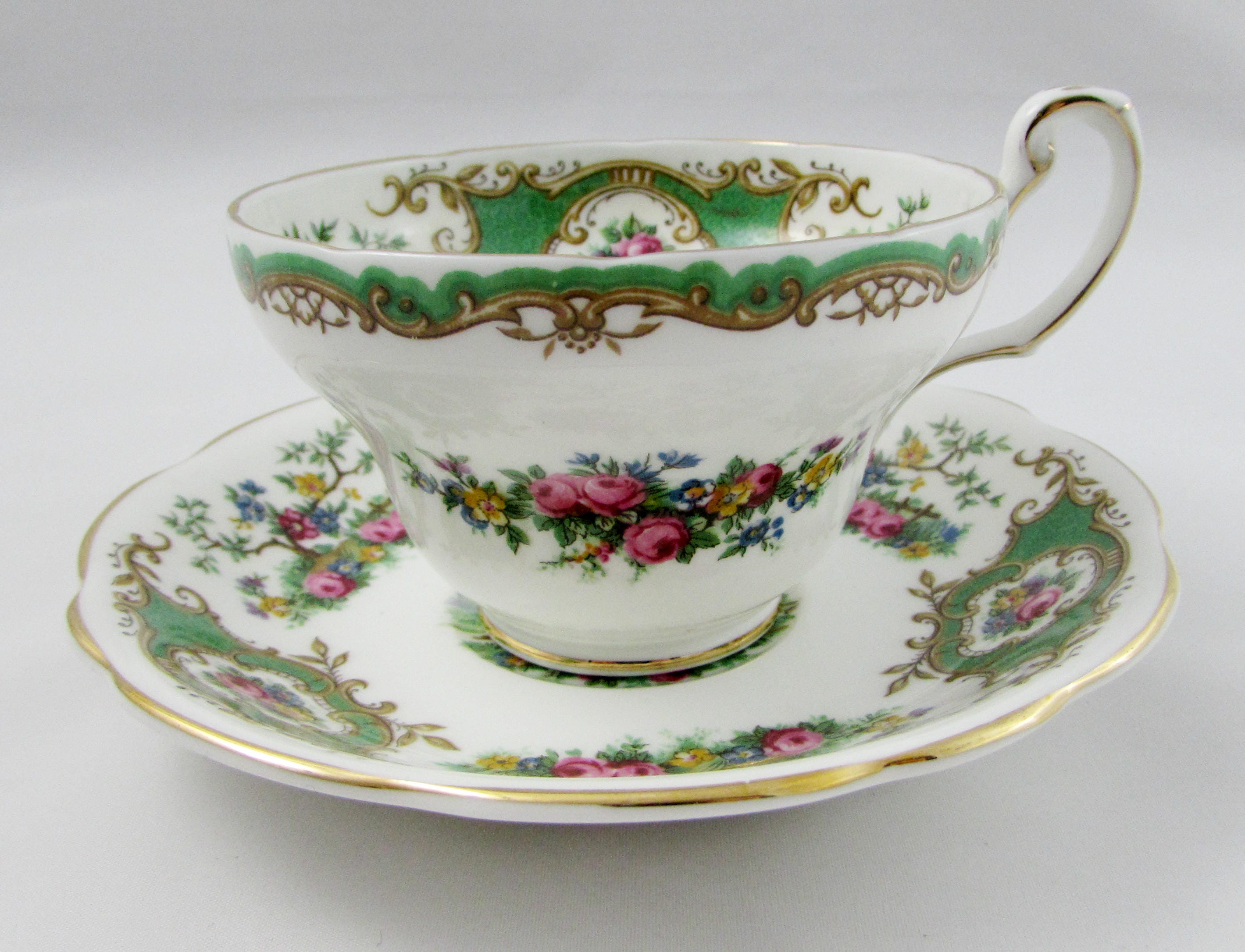 Coalport Tea Cup And Saucer Broadway Green Bird Tea Cup