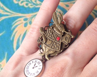 Adjustable rabbit from alice and clock ring