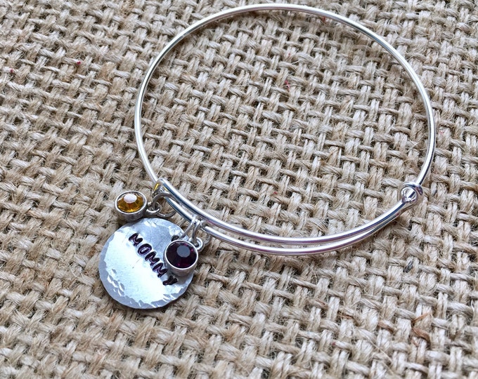 Custom Mom Bracelet, Name Coin Bracelet, Personalized Bangle, Custom Bracelet, Stamped Bangle, Gift for Mom, Birthstone Bracelet