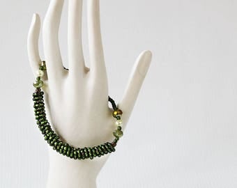 Chunky Bracelet - Beaded Bracelet Rope - Green Seed Bead Bracelet - Beaded Bracelet for Wife - Date Night Jewelry - Romantic Bracelet