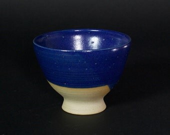 Blue round bowl of summer