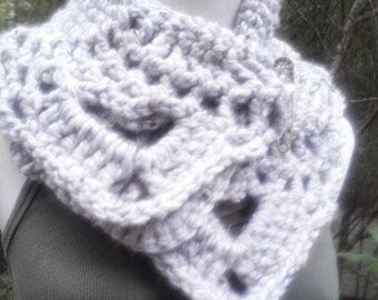 Chunky Gray Neck Warmer with Optional Pin READY to SHIP