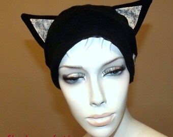 Hat "Chapocha" black and white with grey flowers
