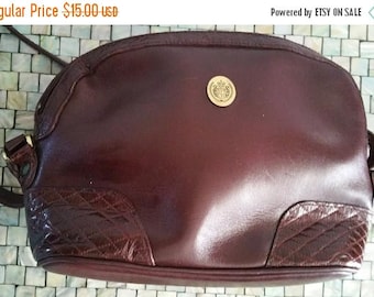 End of Summer Liz Claiborne Leather Crossbody Purse