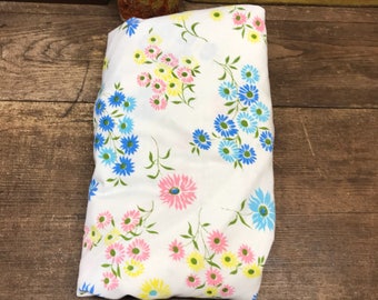 Vintage Sheet Linens Twin Fitted Floral