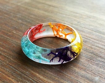Resin rings-Rainbow ring-real flower ring-resin ring-pride-botanical ring-rainbow-real flower-pressed flower-gift-gift for her