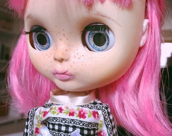 Cute custom pretty in pink Blythe doll