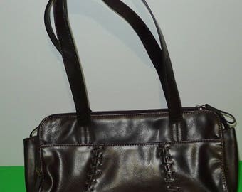 Great vintage dark brown faux leather CABRELLI handbag - in very good condition. Sac Cabrelli brun , simili-cuir.