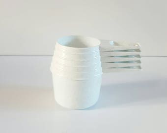 VINTAGE TUPPERWARE Speckled Tupperware Measuring Cups, Grey White Rare
