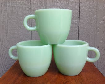Set of 3 Vintage Jadeite Mugs