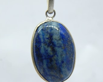 Navajo Hand Crafted Necklace Sterling Silver and Lapis