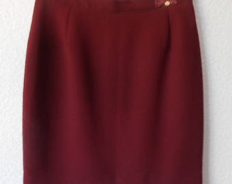 San Louis Paris women's burgundy skirt size 14