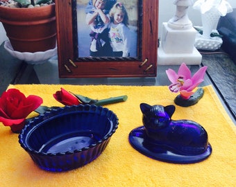 Vintage Cobalt Blue Glass Kitty Cat Sitting on Basket 2 Piece Candy Dish