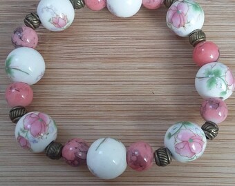 Bracelet made of porcelain and glass