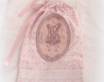Pouch for romantic shabby style lingerie