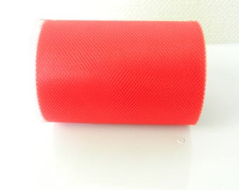 Red 20 m tulle roll