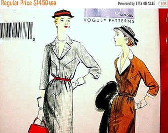 on SALE 25% Off Retro Vogue 1950s Dress Pattern, Misses size 6 8 10 12 14 UNCUT, Vogue Model Pattern, Dress with belt, detachable collar