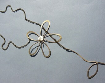 Necklace "Flower and stem"