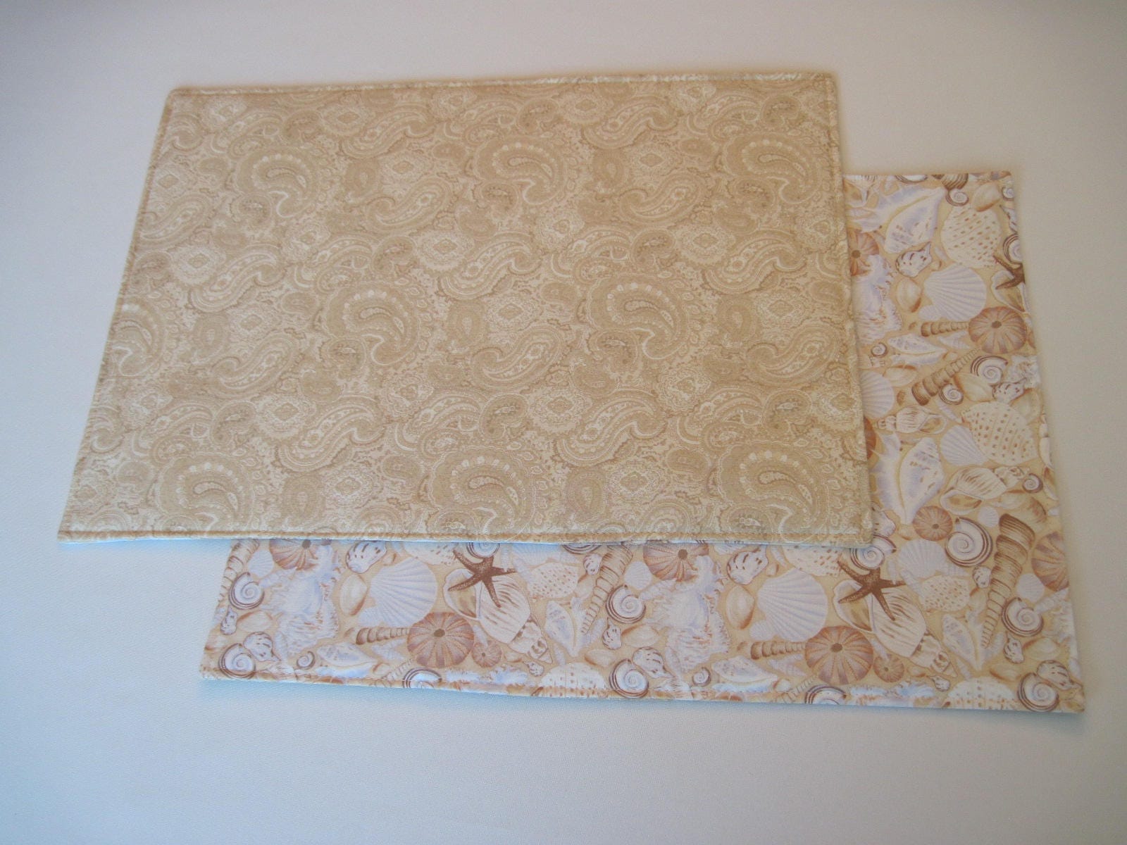 Seashell Placemats Reversible Set of 46 Placemats Beige