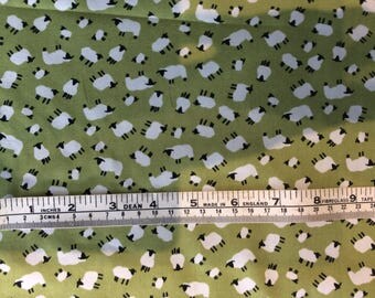 Helgar, peau de mouton 60 x 90 cm, blanc ivoire | MADE.com