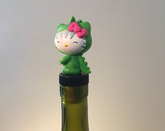 Hello Kitty Wine Stopper, Hello Kitty Gift, Lizard Hello Kitty, Hello Kitty Wine Gift, Wine Gift, Sanrio Gift, Adult Hello Kitty