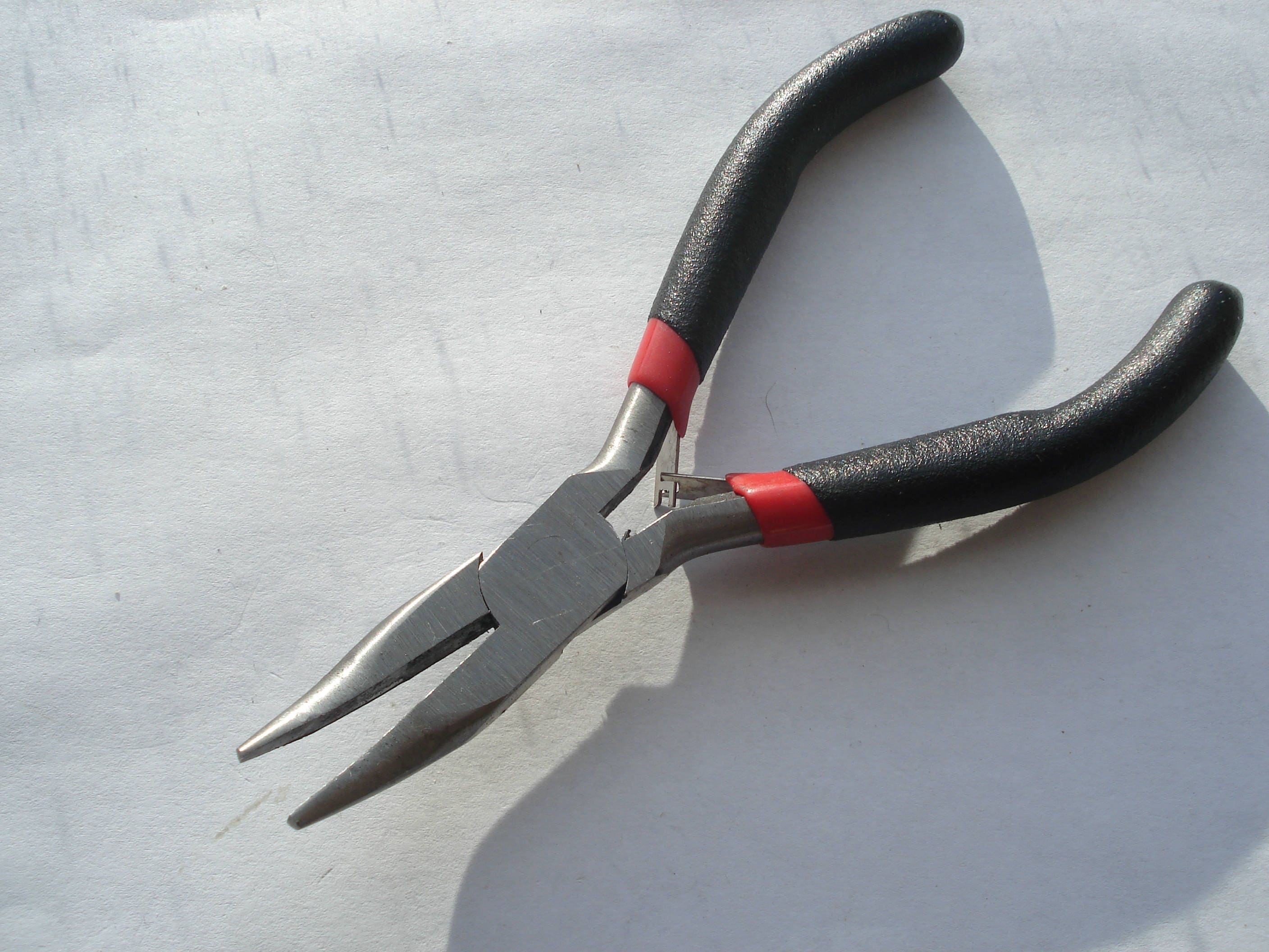 Jewellery Pliers, Bent Nose Pliers, CarbonHardened Steel Pliers, T26