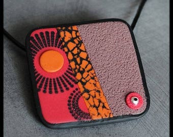 Black polymer pendant / orange / raspberry / taupe patterned