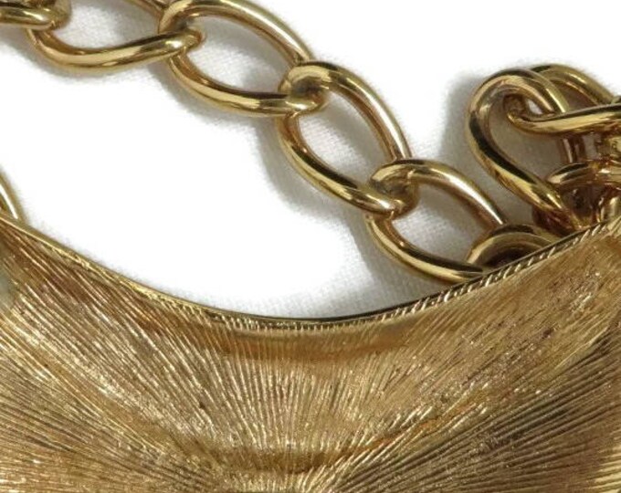 Vintage Necklace, Monet Pendant Necklace, Chain Link Necklace, Vintage Jewellery, Signed Monet Classic Necklace Gift for Her