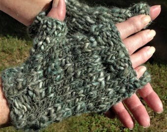 Fingerless Gloves Ladies' Bulky Hand Knit Green Gray Mohair, Wool, Acrylic Fingerless Gloves Hand Warmers Bulky Knit Green Fingerless Gloves