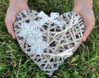 Porte Alliances Coeur de rotin fleur soie mariage Ring bearer Heart rattan flower silk wedding