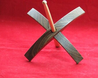 Large Turkish spindle in American black walnut and Maple 1.6 oz / 47g