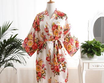Bride's Robe - White Floral Robes, White Flower Robes, Satin Floral Robes, Satin Flower Robes, Bridesmaid Robe, wedding prep, kimono robe