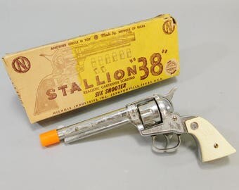 1950's Vintage / Nichols Stallion 38 Six Shooter / Vintage Cap Gun / Original Box / 1951 / Vintage Cap Pistol / Diecast Cap Pistol