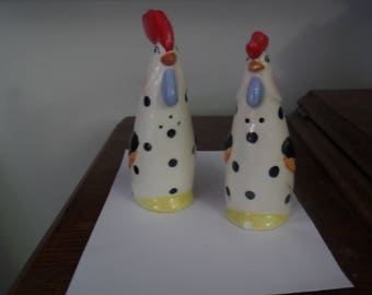 Vintage Sonsco Hen/Rooster Salt and Pepper Shakers. Japan