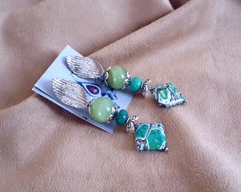 Earrings with jade, Variscit, and Participantses