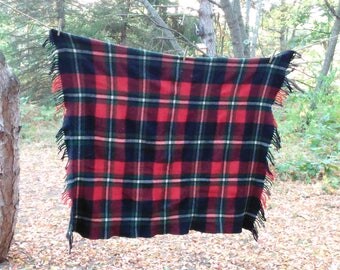 Vintage Wool Blanket - Plaid Throw - Plaid Blanket - Christmas Decor - Cottage - Farmhouse