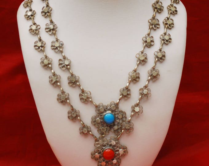 Flower Bib Necklace - Silver filigree - Red Blue glass Cabochon - India - Boho - Statement Necklace