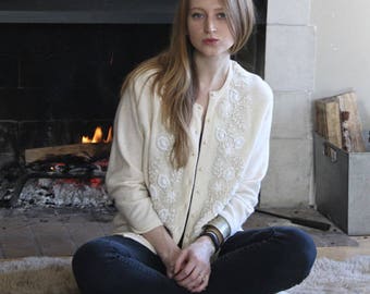 60s Beaded CARDIGAN SWEATER White Cream CAVANAGH'S Vintage Virgin Islands Hand Made Embroidered Beads Button Up Lambswool Angora Knit Top Lg