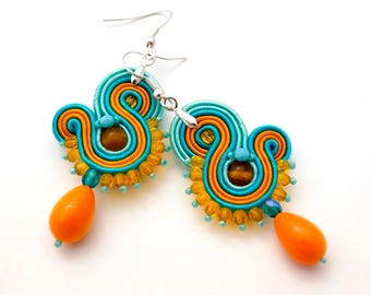 Pendientes soutache soleado, pendientes de lágrima minimalista, pequeño amarillo azul con cuentas pendientes, pendientes pequeños todos los días de luz. Regalo de Navidad
