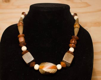 Twisty Geometry Necklace