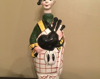 Vintage 1950s Arnart Creations Scotch decanter Man with bagpipes