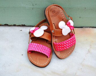 minnie mouse beach shoes