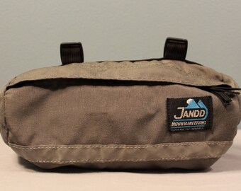 Vintage 90's Jando Mountaineering Santa Barbara Handlebar Cycling Pouch with Reflective Strip